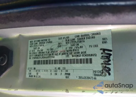 2005 Ford E-350 Super Duty Chateau/Xl/Xlt z USA, uszkodzony, nr VIN 1FBNE31LX5HA92250